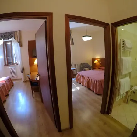 Hotel Ristorante Combolo 3*