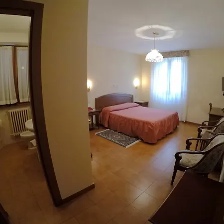Hotel Ristorante Combolo 3*